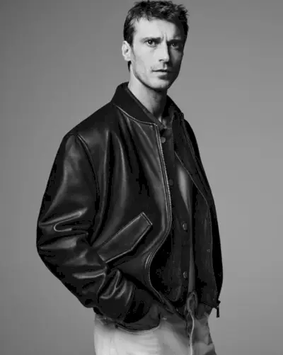 Clément Chabernaud kołysze bombowiec.