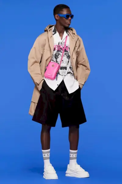 Lookbook kolekcji męskiej Versace Pre Fall 2022 011