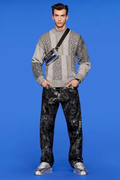 Lookbook kolekcji męskiej Versace Pre Fall 2022 019