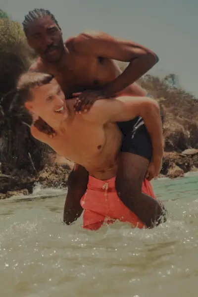 Los modelos Stevan Journey y Bram Valbracht presentan a Zara