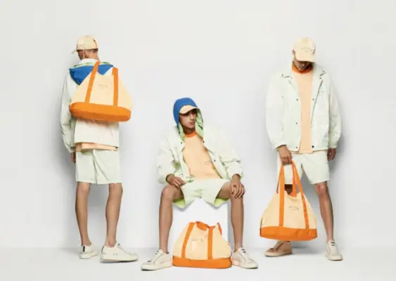 Stone Island Marina: un paesaggio da sogno color pastello