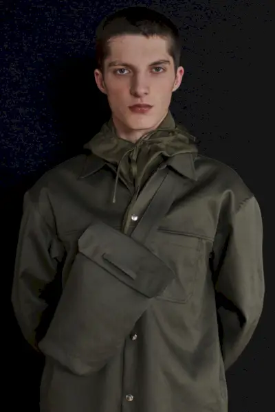 파리 유니폼 가을 겨울 2023 룩북 003