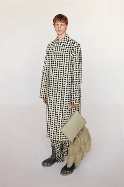 Burberry Resort 2024 Collection Men 005