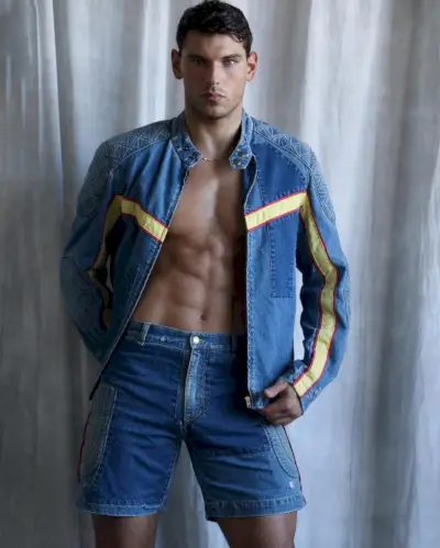 Moschino Menn 2023 003