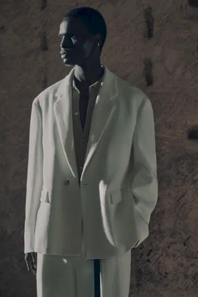 자라맨 봄 2024 테일러링 013