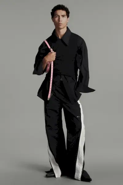 Komisijas kolekcija Vīriešiem Pavasara vasara 2023 003