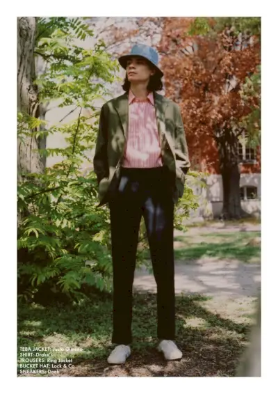 手前と中央、ココ・ルーセルはフスト・ヒメノのジャケットを着ており、ドレイクは