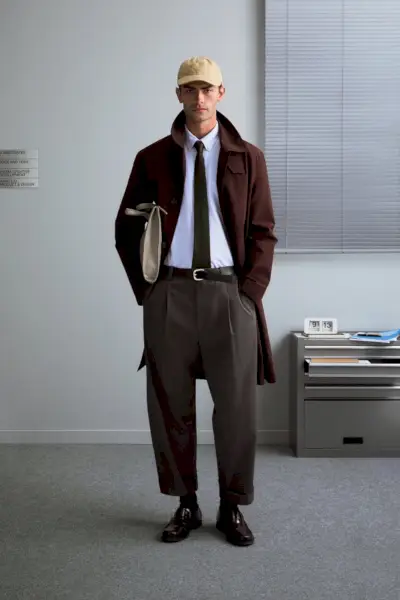 Charlie Knepper má vzhled inspirovaný prací od Zary.