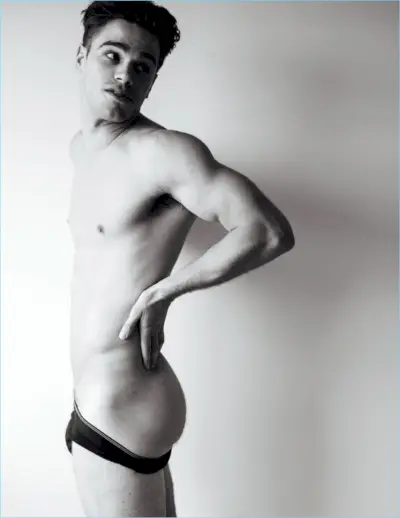 Tucker Des Lauriers 2018 Desnudo 표지 사진 촬영 004