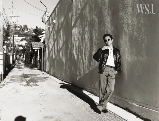 スティーブン・ユァン写真撮影 2023 WSJ マガジン レザージャケット