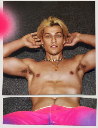 Jake Bongiovi skjorteløs mann om byen 2022-fotoshoot