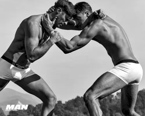 Alessio Pozzi Elia Cometti 2022 Homem Sobre a Cidade 004