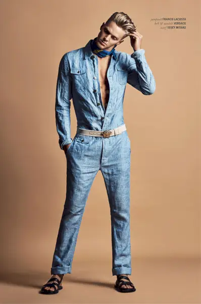 Clark Bockelman maakt een behoorlijk statement in een jumpsuit van Franco Lacosta.