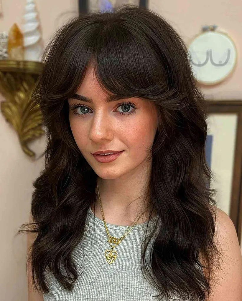 Medium moeiteloos vloeiende shag voor dik haar en vrouwen van in de dertig' title=