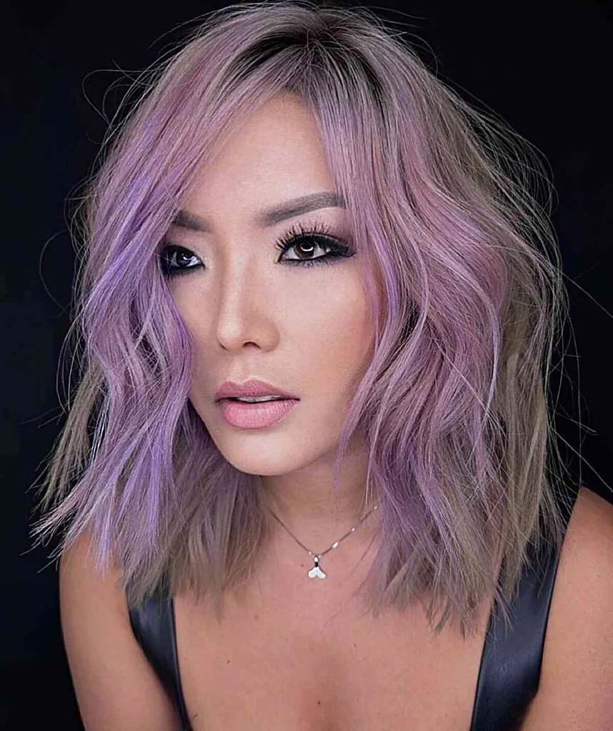 Elegantna, a ostra frizura' title=