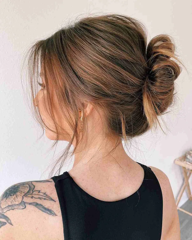 Popolna povišana obleka za prosti čas do ramen' title=