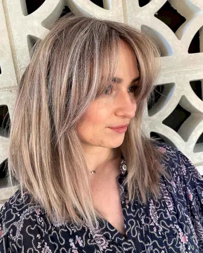 Curtain Fringe on Mid-Length Straight Hair