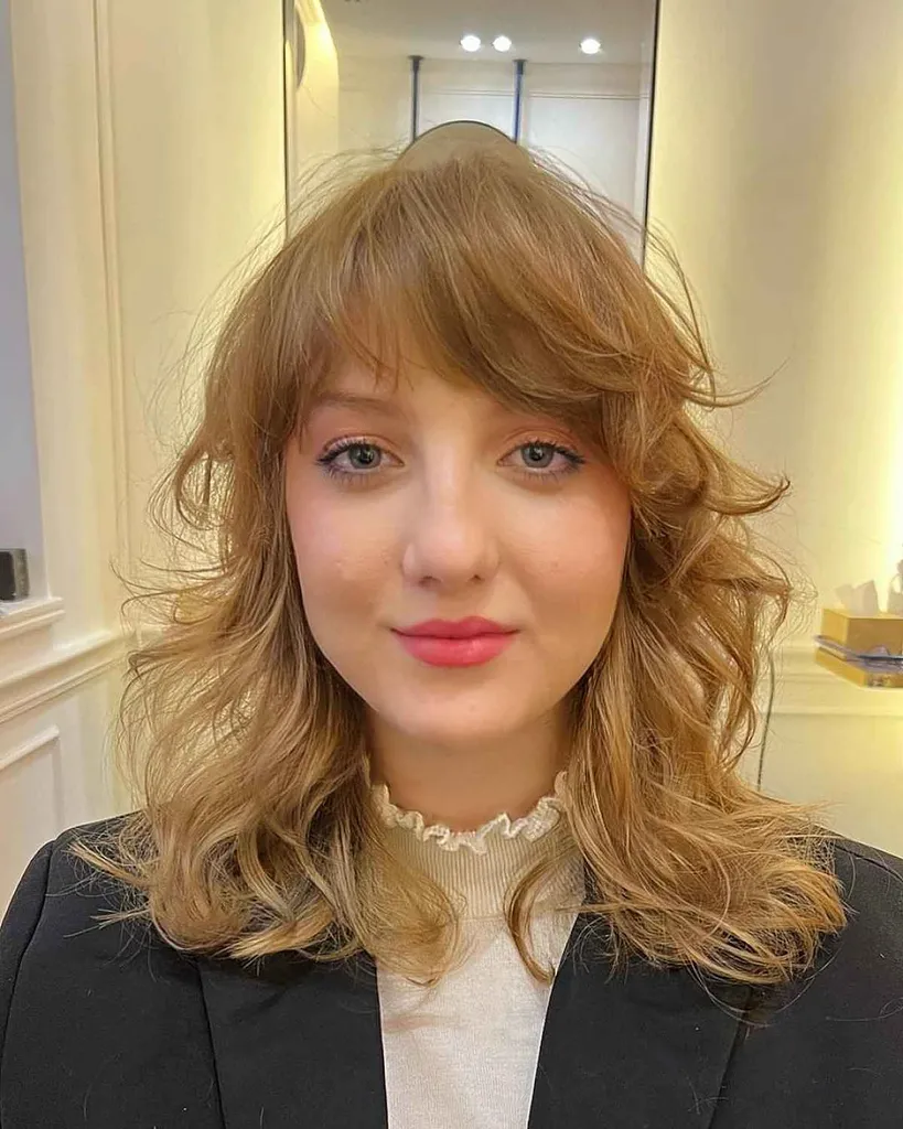 Wolf Shag ploniems plaukams' title=