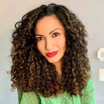 Side-Parted Mid-Length Thick Curls