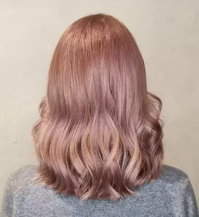 Perfectly pastel pink shoulder length hair