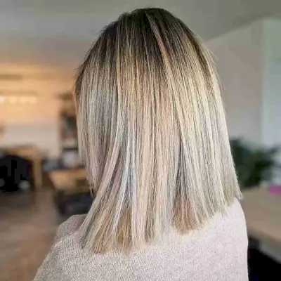 Cute straight shoulder length ombre bob