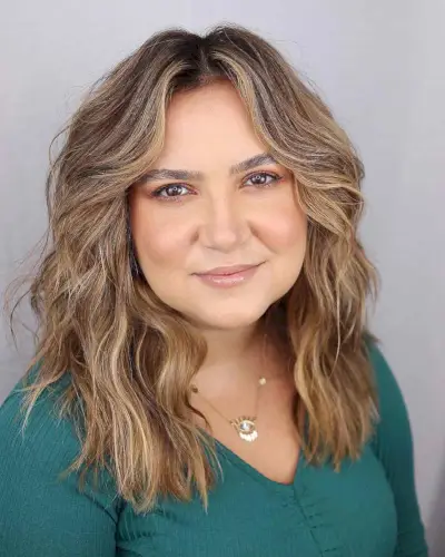 Beachy Lob for a Rounder Face