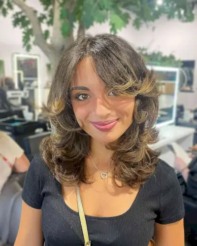 Feathered Layers on Mid-Length Hair