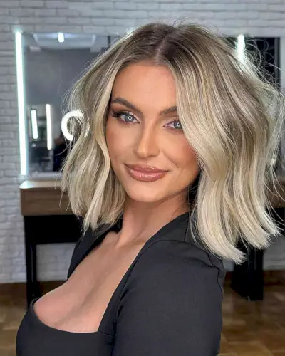 Medium Rooted Bob with Ashy Ends