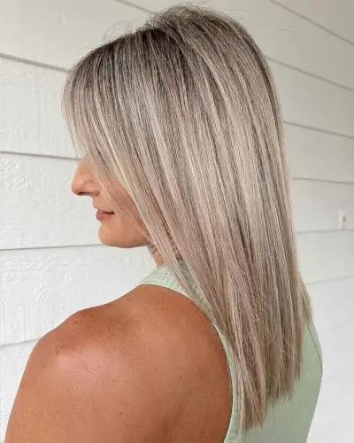 Blonde Balayage on Sleek Mid-Length Hair