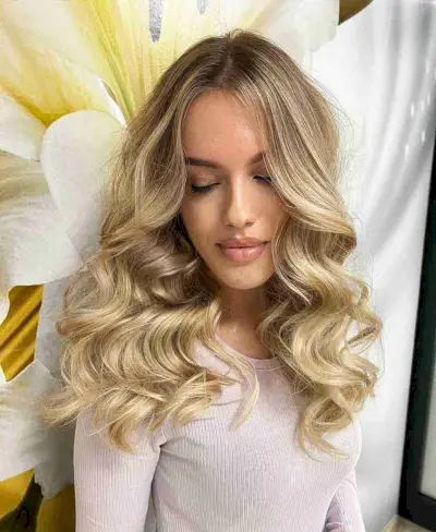 Medium Wavy Soft Golden Blonde Balayage