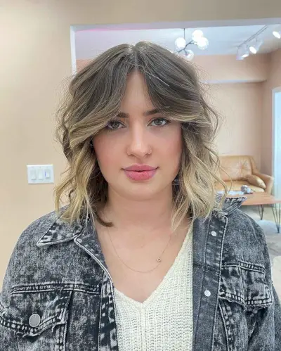 Middle-Parted Lob with Loose Curls