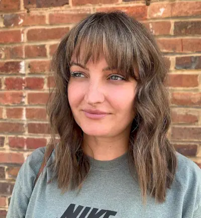 Textured Bangs on Brunette, Wavy Hair