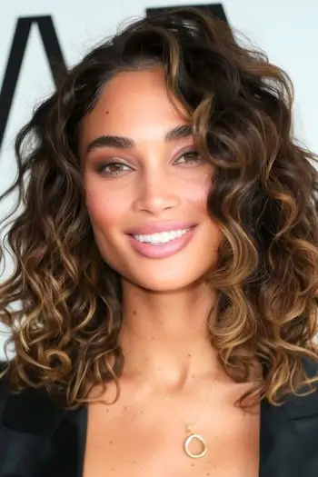 컬리 중간 길이 컷.