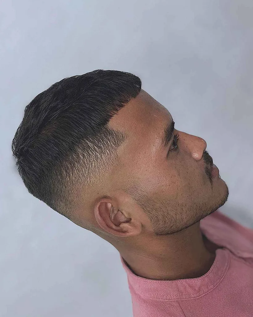 Top cropped francês com corte inferior' title=