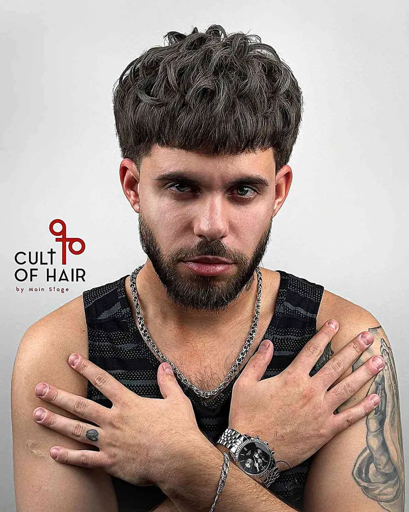 29 av de beste Caesar-hårklippsideene for gutter