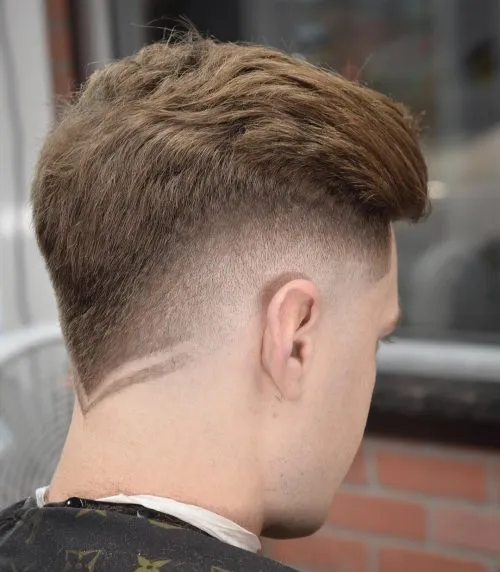 Atvienots Undercut Fade' title=