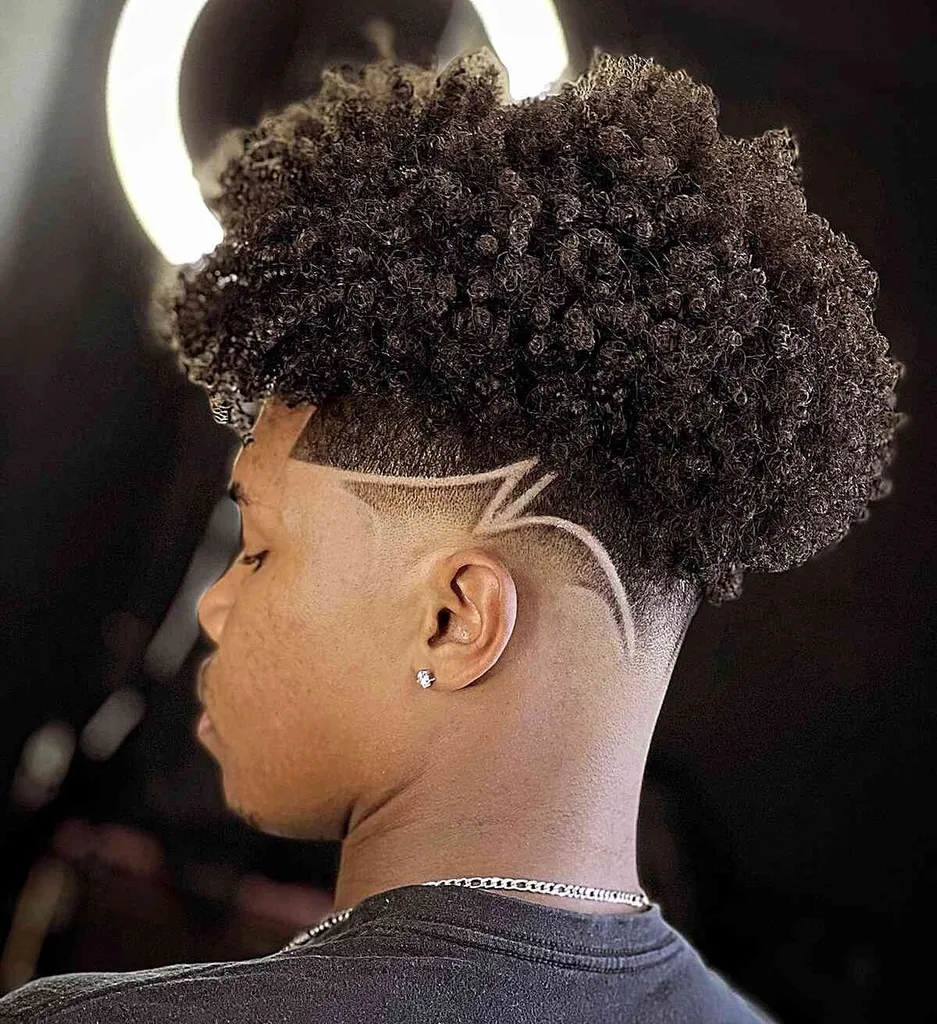 32 superbes créations de cheveux pour hommes tendance en 2026' title=