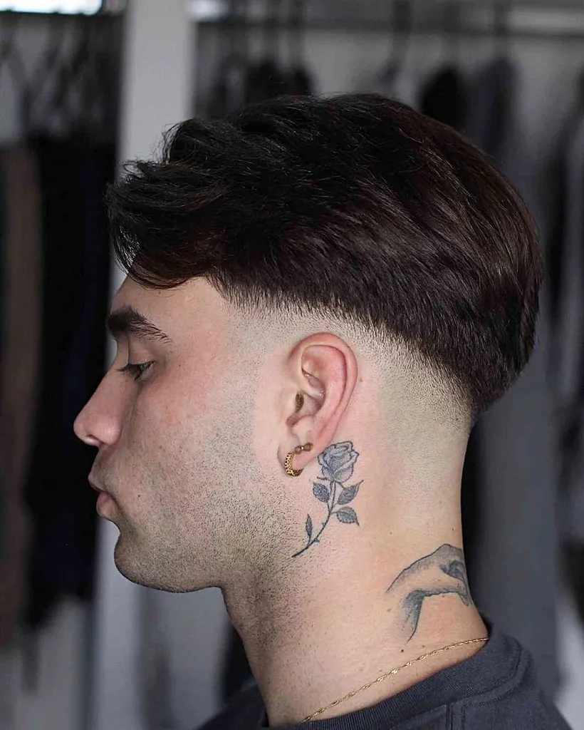 Die 72 besten Frisuren für Männer mit dickem Haar (hohes Volumen) im Jahr 2026' title=