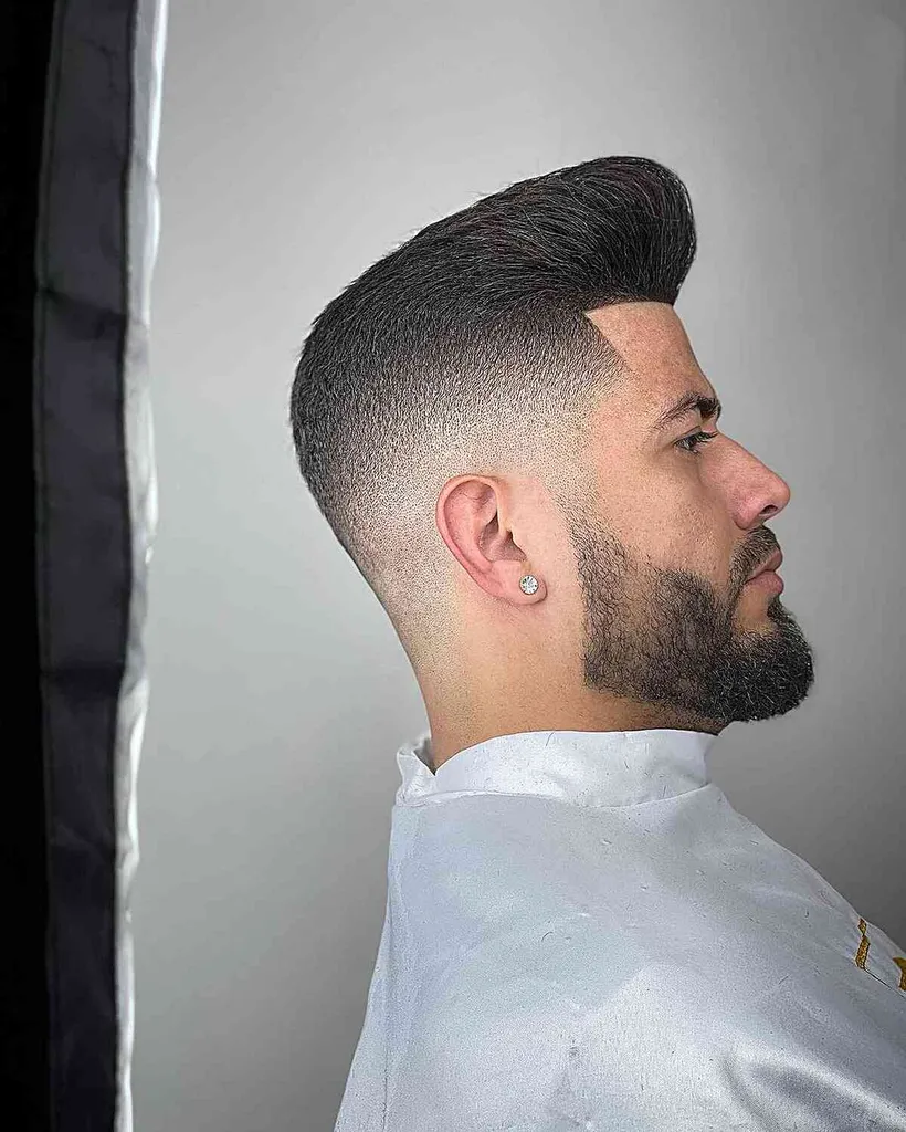 Berghoch Pompadour' title=