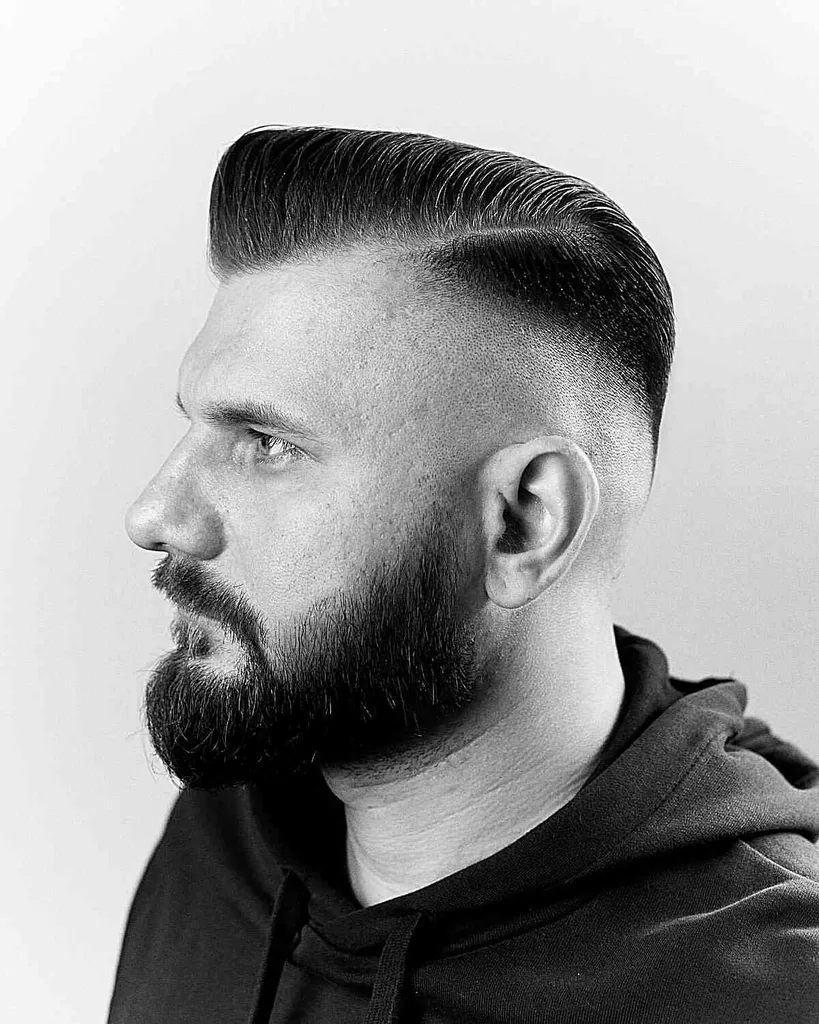 37 moderne kam over frisurer på mode i 2026