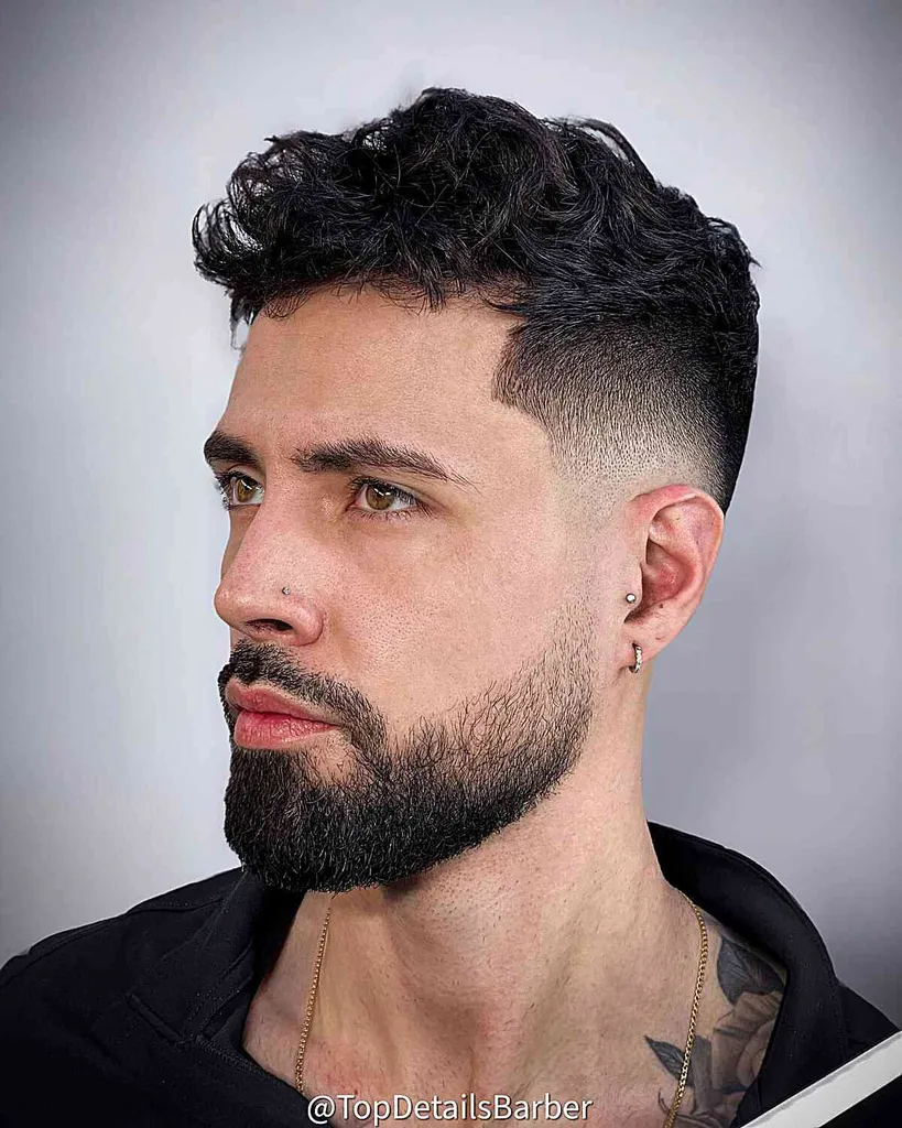 50+ trendy krátkych strihov pre mužov v roku 2026' title=