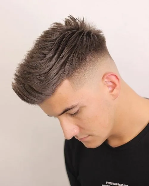 Cabelo Dope Faux Hawk com corte inferior' title=