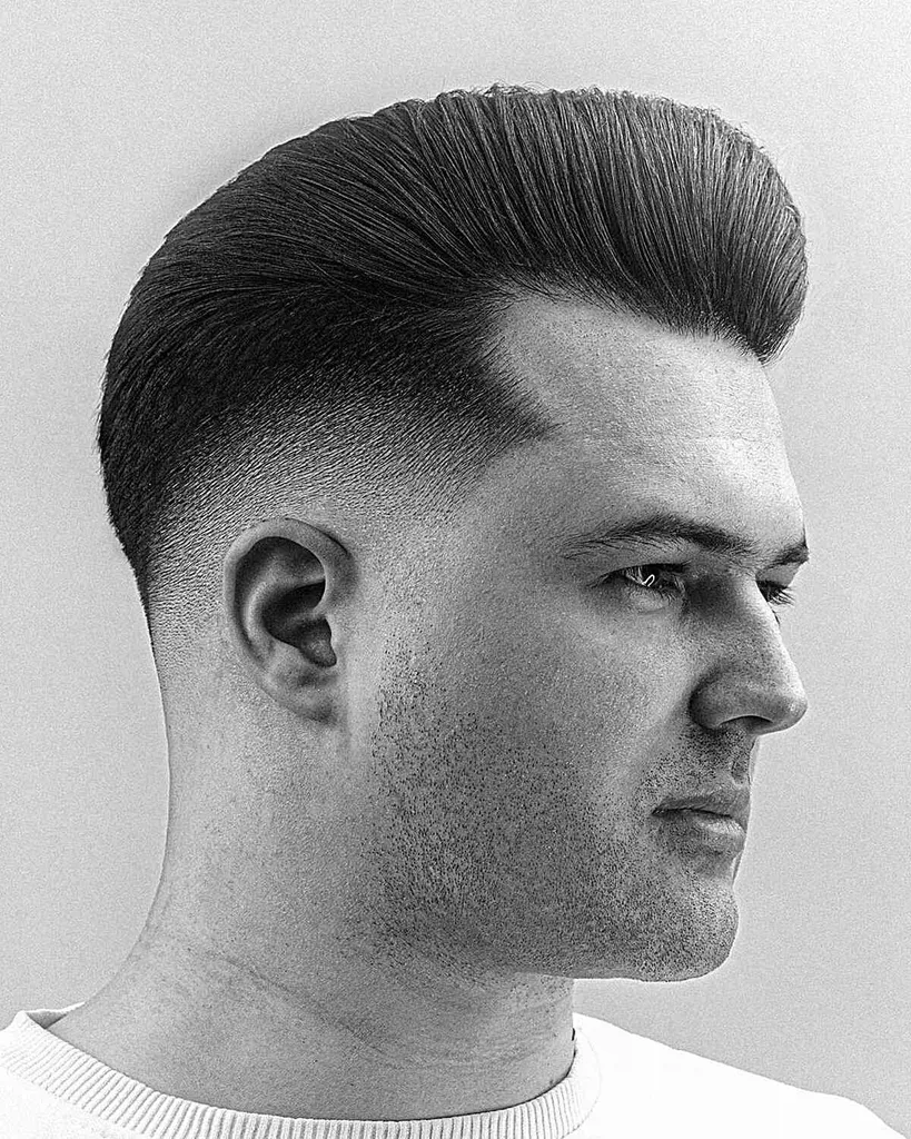 Clean Slick Pompadour Fade' title=