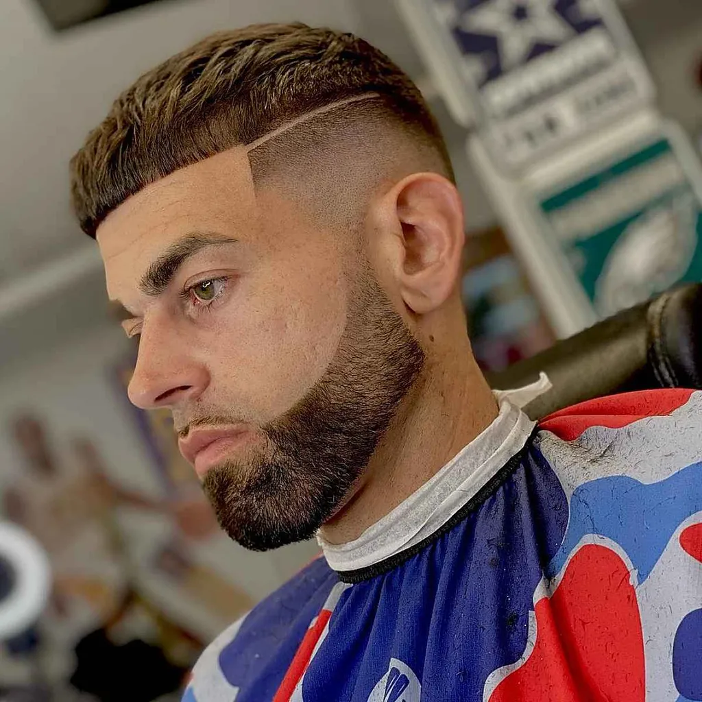 תספורות דהייה קצרות לגברים' title=