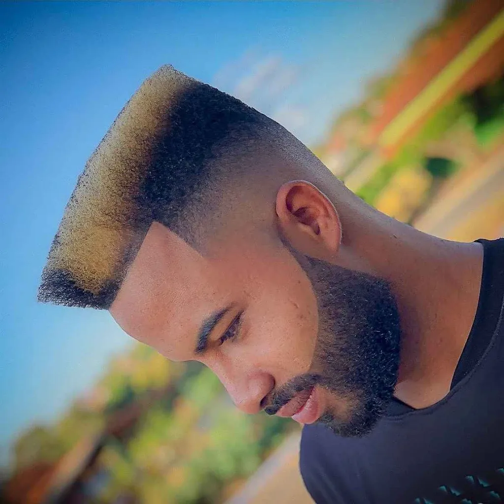 Cheveux plats teints' title=