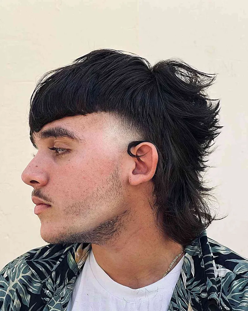 Classic Temp Fade on a Mullet per uomo' title=