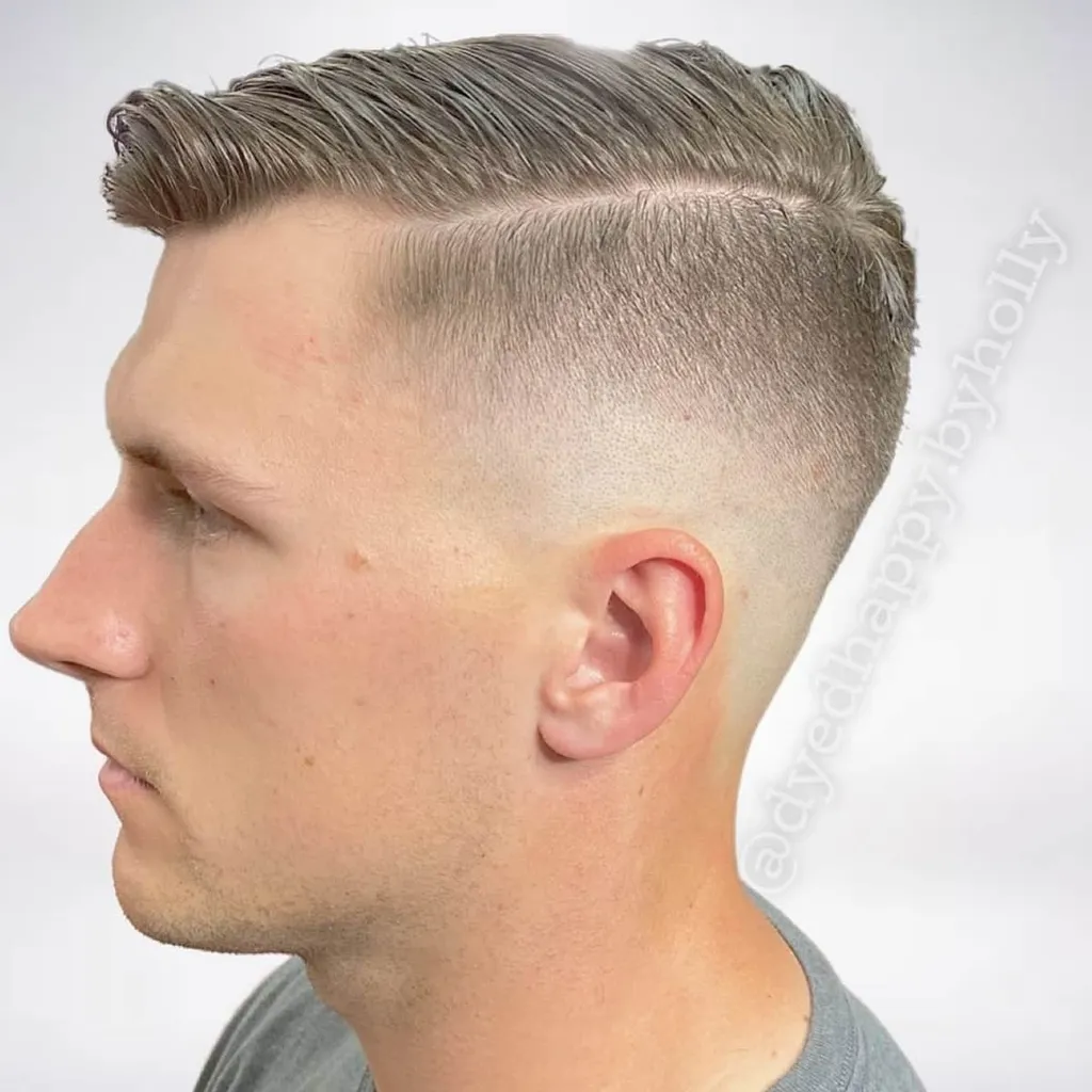 Lustiger Skin Drop Fade für mittellanges Haar' title=