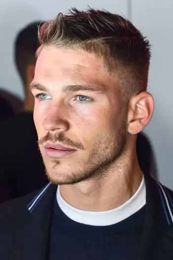 30 coupes de cheveux modernes pour hommes