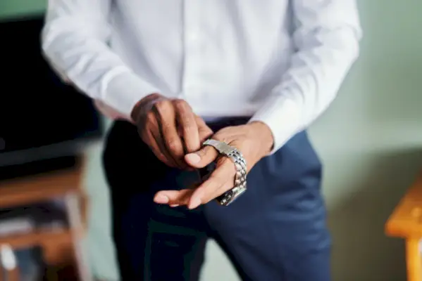 Relógio masculino prateado