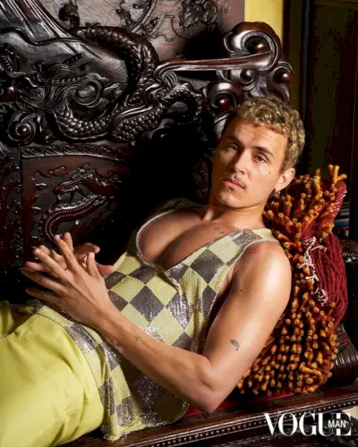 Aron Piper Vogue Man Hong Kong 2024 008